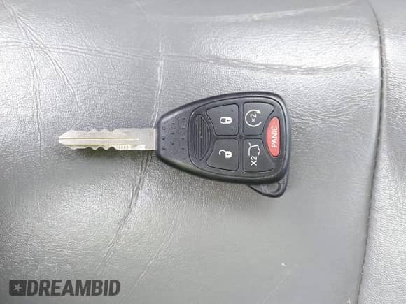 2007 Jeep Grand Cherokee Limited с VIN 1J8HR58237C701757, выставлен на аукционе IAAI как лот 43051724 с пробегом 172 905 миль миль и . История ставок и продаж доступна на DreamBid. Изображение 11.