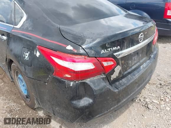 2016 Nissan Altima SR z VIN 1N4AL3AP3GC264210, wystawiony jako IAAI lot #42944071 z przebiegiem 242 554 mil mil oraz . Historia ofert i sprzedaży dostępna na DreamBid. Obrazek 6.