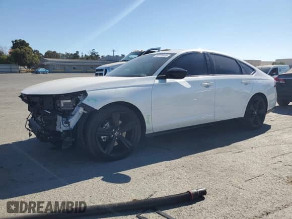 2024 Honda Accord Sport-L с VIN 1HGCY2F77RA047184, выставлен на аукционе Copart как лот 70777915 с пробегом 15 242 миль миль и Списание • Salvage title. История ставок и продаж доступна на DreamBid. Изображение 1.