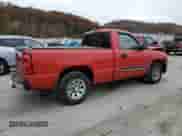 2005 Chevrolet Silverado 1500 z VIN 1GCEC14T05Z266449, wystawiony jako Copart lot #79225934 z przebiegiem 73 004 mil mil oraz Szkoda całkowita • Salvage title. Historia ofert i sprzedaży dostępna na DreamBid. Obrazek 3.