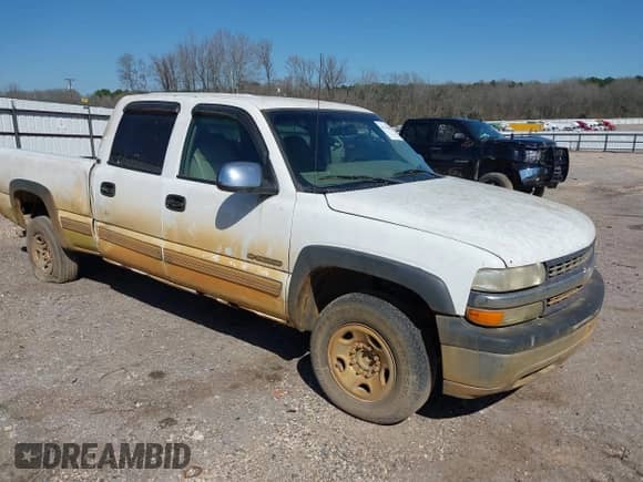 2001 Chevrolet Silverado 1500HD LS z VIN 1GCGC13U61F172302, wystawiony jako IAAI lot #41764662 z przebiegiem 218 807 mil mil oraz . Historia ofert i sprzedaży dostępna na DreamBid. Obrazek 1.