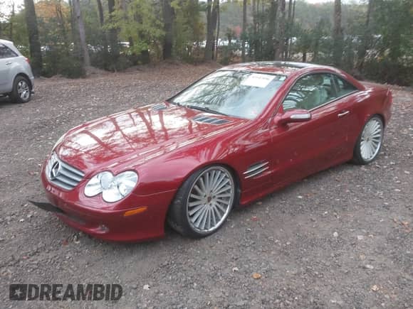 2005 Mercedes-Benz SL 500 z VIN WDBSK75F15F089492, wystawiony jako IAAI lot #43547896 z przebiegiem Nie podano mil oraz . Historia ofert i sprzedaży dostępna na DreamBid. Obrazek 2.
