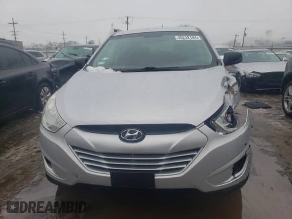 2012 Hyundai Tucson GL z VIN KM8JT3AB5CU402599, wystawiony jako Copart lot #39232194 z przebiegiem 76 805 mil mil oraz Czysty tytuł • Clean title. Historia ofert i sprzedaży dostępna na DreamBid. Obrazek 5.
