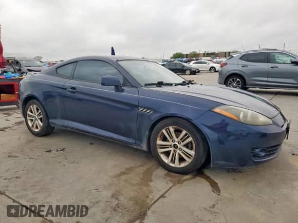 2008 Hyundai Tiburon GS с VIN KMHHM66D98U283776, выставлен на аукционе Copart как лот 51109895 с пробегом 125 095 миль миль и Списание • Salvage title. История ставок и продаж доступна на DreamBid. Изображение 4.