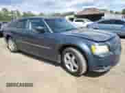 2008 Dodge Magnum SXT with VIN 2D4FV37V28H144335, listed as a Copart auction lot 84794075 with 176,933 mi miles and Clean title. Bid and sale history available at DreamBid. Image 4.