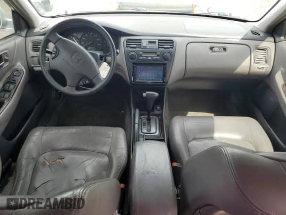 2001 Honda Accord EX with VIN 1HGCG16581A021998, listed as a Copart auction lot 72025055 with 208,739 mi miles and Clean title. Bid and sale history available at DreamBid. Image 8.