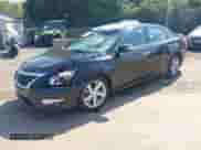 2015 Nissan Altima S with VIN 1N4AL3AP9FN405283, listed as a IAAI auction lot 43248032 with 138,947 mi miles and . Bid and sale history available at DreamBid. Image 2.