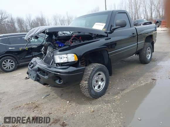 2001 Dodge 1500 z VIN 1B7HF16Z31S144662, wystawiony jako IAAI lot #41930146 z przebiegiem 104 146 mil mil oraz . Historia ofert i sprzedaży dostępna na DreamBid. Obrazek 2.