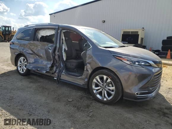 2022 Toyota Sienna Platinum с VIN 5TDERKECXNS117289, выставлен на аукционе Copart как лот 53491924 с пробегом 7 675 миль миль и Списание • Salvage title. История ставок и продаж доступна на DreamBid. Изображение 4.