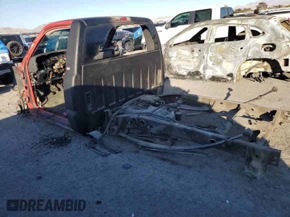 2006 Chevrolet Silverado 1500 Work Truck с VIN 3GCEC14V06G274098, выставлен на аукционе Copart как лот 44767695 с пробегом Не указан миль и На запчасти • Non repairable. История ставок и продаж доступна на DreamBid. Изображение 2.