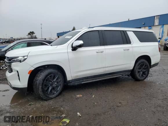 2021 Chevrolet Suburban Premier с VIN 1GNSCFKD9MR284417, выставлен на аукционе Copart как лот 47981755 с пробегом 53 316 миль миль и На запчасти • Non repairable. История ставок и продаж доступна на DreamBid. Изображение 1.