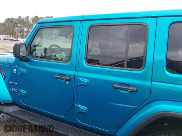 2024 Jeep Wrangler Sahara with VIN 1C4PJXEN5RW180207, listed as a IAAI auction lot 41542494 with 11,637 mi miles and . Bid and sale history available at DreamBid. Image 14.