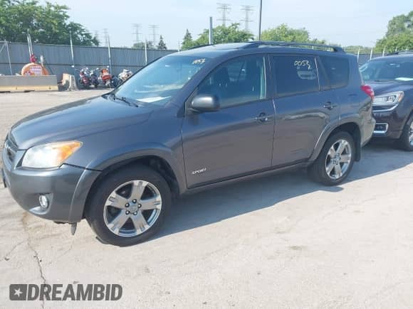 2010 Toyota RAV4 Sport с VIN 2T3WK4DV8AW005882, выставлен на аукционе IAAI как лот 42684881 с пробегом 241 896 миль миль и . История ставок и продаж доступна на DreamBid. Изображение 2.