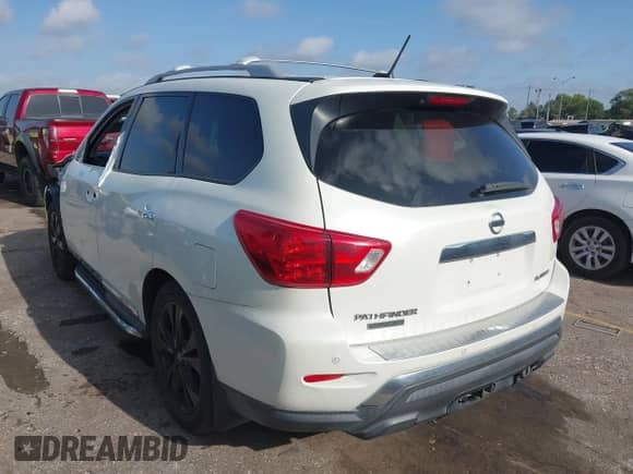 2018 Nissan Pathfinder SV с VIN 5N1DR2MN8JC671257, выставлен на аукционе IAAI как лот 42492117 с пробегом 70 302 миль миль и . История ставок и продаж доступна на DreamBid. Изображение 3.