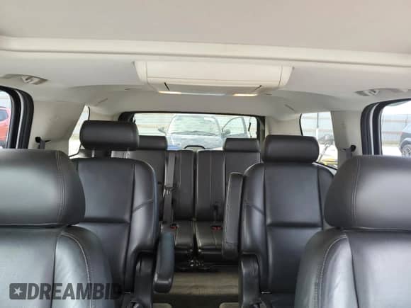 2010 Chevrolet Tahoe LTZ с VIN 1GNUKCE08AR154269, выставлен на аукционе Copart как лот 67240955 с пробегом 177 221 миль миль и Списание • Salvage title. История ставок и продаж доступна на DreamBid. Изображение 10.