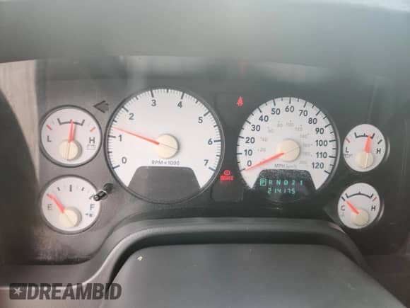 2007 Dodge 1500 SLT with VIN 1D7HU18P07J622347, listed as a Copart auction lot 71245365 with 214,175 mi miles and Salvage title. Bid and sale history available at DreamBid. Image 9.