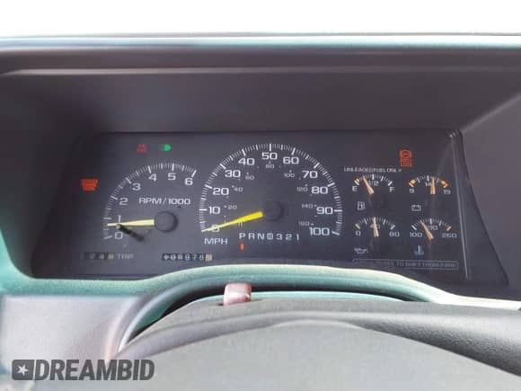 1998 Chevrolet Tahoe z VIN 3GNEK18R2WG122041, wystawiony jako IAAI lot #41543943 z przebiegiem 106 978 mil mil oraz . Historia ofert i sprzedaży dostępna na DreamBid. Obrazek 7.