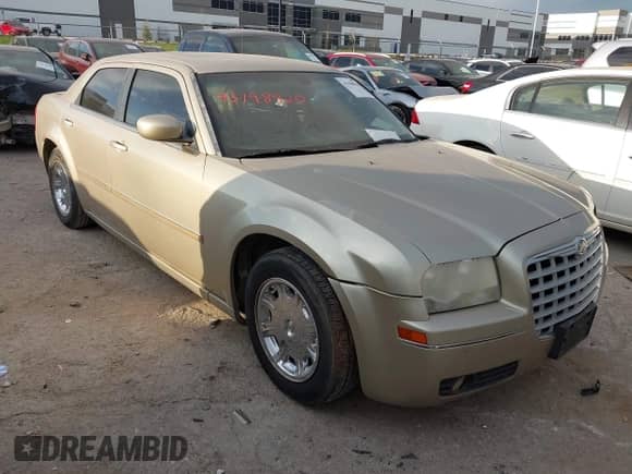 2006 Chrysler 300 Touring с VIN 2C3KA53GX6H400233, выставлен на аукционе IAAI как лот 43198920 с пробегом 113 793 миль миль и . История ставок и продаж доступна на DreamBid. Изображение 1.