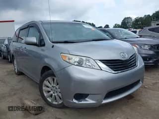 2013 Toyota Sienna LE with VIN 5TDJK3DC1DS058349, listed as a IAAI auction lot 42765075 with 142,496 mi miles and . Bid and sale history available at DreamBid. Image 1.