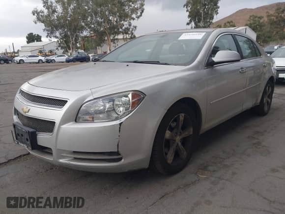 2012 Chevrolet Malibu 2LT z VIN 1G1ZD5E09CF363361, wystawiony jako IAAI lot #43436546 z przebiegiem 163 458 mil mil oraz . Historia ofert i sprzedaży dostępna na DreamBid. Obrazek 2.