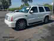 2004 Cadillac Escalade with VIN 1GYEC63T74R310907, listed as a IAAI auction lot 42747095 with 165,755 mi miles and . Bid and sale history available at DreamBid. Image 2.