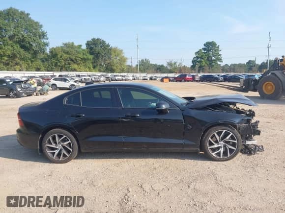 2020 Volvo S60 Momentum с VIN 7JR102FK8LG056936, выставлен на аукционе IAAI как лот 43241017 с пробегом 223 747 миль миль и . История ставок и продаж доступна на DreamBid. Изображение 14.