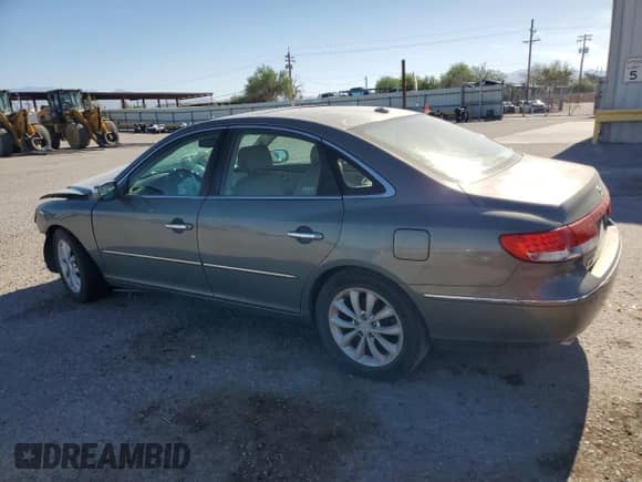 2008 Hyundai Azera Limited z VIN KMHFC46F68A265236, wystawiony jako Copart lot #67547515 z przebiegiem 161 170 mil mil oraz Szkoda całkowita • Salvage title. Historia ofert i sprzedaży dostępna na DreamBid. Obrazek 2.