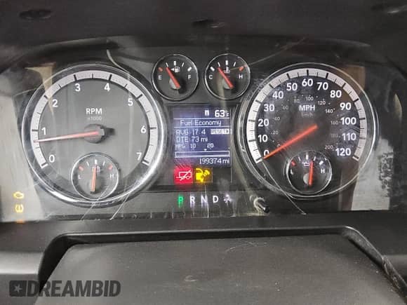 2012 Ram 1500 ST z VIN 1C6RD7FP3CS203036, wystawiony jako Copart lot #80511715 z przebiegiem 199 374 mil mil oraz Czysty tytuł • Clean title. Historia ofert i sprzedaży dostępna na DreamBid. Obrazek 9.