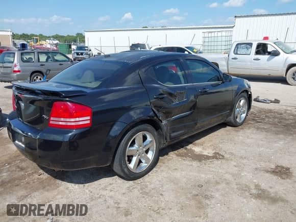 2008 Dodge Avenger R/T с VIN 1B3LC76M48N180719, выставлен на аукционе IAAI как лот 43021480 с пробегом 170 072 миль миль и . История ставок и продаж доступна на DreamBid. Изображение 4.