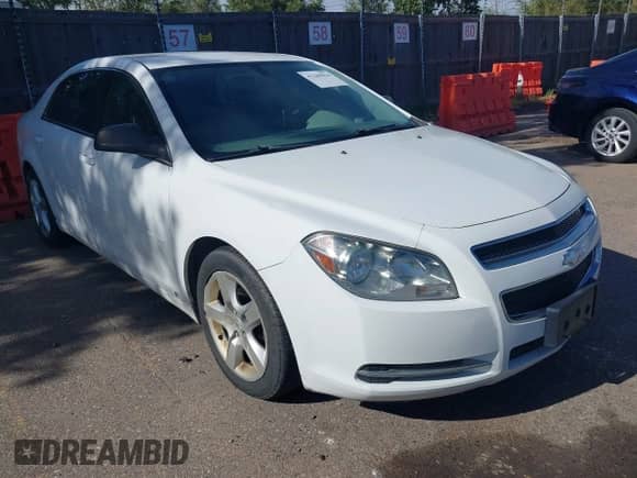 2009 Chevrolet Malibu 1LS with VIN 1G1ZG57BX9F114212, listed as a IAAI auction lot 43249034 with 21,723 mi miles and . Bid and sale history available at DreamBid. Image 6.