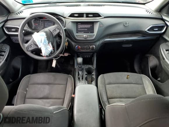 2021 Chevrolet TrailBlazer LS with VIN KL79MNSLXMB054011, listed as a Copart auction lot 61202315 with 90,426 mi miles and Salvage title. Bid and sale history available at DreamBid. Image 8.