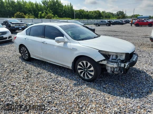 2015 Honda Accord Touring z VIN 1HGCR6F72FA005635, wystawiony jako Copart lot #62628725 z przebiegiem 139 084 mil mil oraz Szkoda całkowita • Salvage title. Historia ofert i sprzedaży dostępna na DreamBid. Obrazek 4.