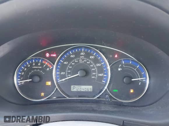 2013 Subaru Forester X z VIN JF2SHABC2DH409110, wystawiony jako IAAI lot #43334890 z przebiegiem 204 069 mil mil oraz . Historia ofert i sprzedaży dostępna na DreamBid. Obrazek 7.