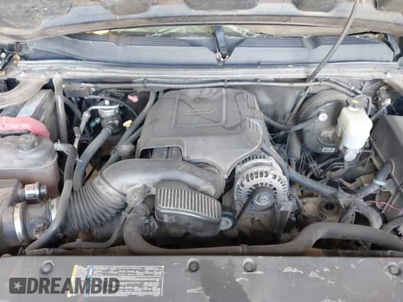 2008 Chevrolet Silverado 1500 2LT z VIN 2GCEK19J681135842, wystawiony jako IAAI lot #43380284 z przebiegiem 189 292 mil mil oraz . Historia ofert i sprzedaży dostępna na DreamBid. Obrazek 10.