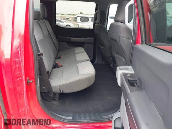 2023 Ford F-150 XL с VIN 1FTEW1C81PKE57913, выставлен на аукционе IAAI как лот 42973535 с пробегом 48 235 миль миль и . История ставок и продаж доступна на DreamBid. Изображение 8.