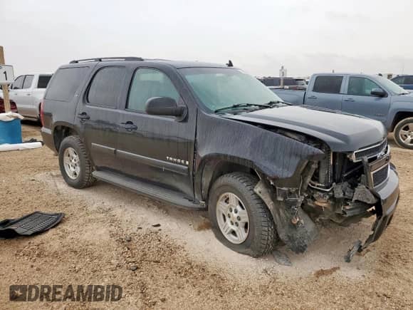 2008 Chevrolet Tahoe LS with VIN 1GNFC13C08R111448, listed as a Copart auction lot 70293865 with 201,258 mi miles and Salvage title. Bid and sale history available at DreamBid. Image 4.