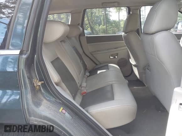 2005 Jeep Grand Cherokee Limited with VIN 1J8HR58285C690011, listed as a IAAI auction lot 43329330 with 114,721 mi miles and . Bid and sale history available at DreamBid. Image 8.