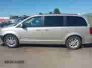 2016 Dodge Grand Caravan SXT with VIN 2C4RDGCG6GR176175, listed as a IAAI auction lot 43319241 with 70,645 mi miles and . Bid and sale history available at DreamBid. Image 14.
