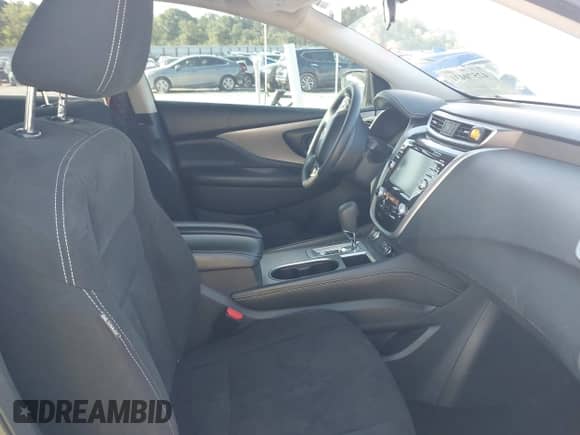 2019 Nissan Murano S with VIN 5N1AZ2MJ0KN160860, listed as a IAAI auction lot 42570431 with 77,004 mi miles and . Bid and sale history available at DreamBid. Image 5.