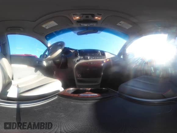 2014 Toyota Sienna XLE с VIN 5TDYK3DC6ES516726, выставлен на аукционе IAAI как лот 43054312 с пробегом 126 485 миль миль и . История ставок и продаж доступна на DreamBid. Изображение 18.