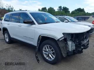 2021 Jeep Grand Cherokee Laredo z VIN 1C4RJKAG3M8161204, wystawiony jako IAAI lot #42736708 z przebiegiem 39 890 mil mil oraz . Historia ofert i sprzedaży dostępna na DreamBid. Obrazek 1.