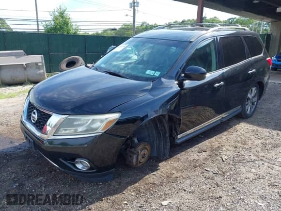 2013 Nissan Pathfinder SL with VIN 5N1AR2MM2DC618701, listed as a IAAI auction lot 42656718 with 137,584 mi miles and . Bid and sale history available at DreamBid. Image 2.
