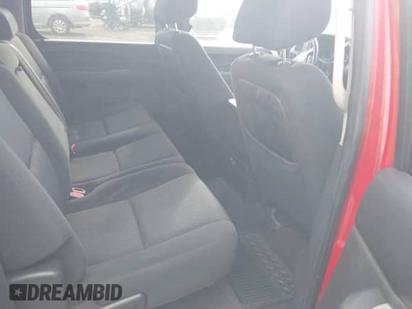 2011 Chevrolet Silverado 1500 LS z VIN 3GCPKREA0BG182991, wystawiony jako IAAI lot #41925926 z przebiegiem 180 670 mil mil oraz . Historia ofert i sprzedaży dostępna na DreamBid. Obrazek 8.