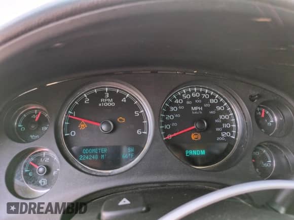 2010 Chevrolet Suburban LS с VIN 1GNUKHE36AR139194, выставлен на аукционе Copart как лот 64773325 с пробегом 224 248 миль миль и Списание • Salvage title. История ставок и продаж доступна на DreamBid. Изображение 9.