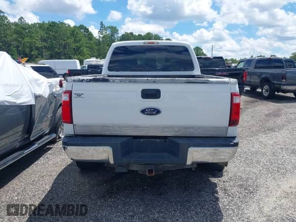 2016 Ford F-250 Lariat z VIN 1FT7W2BT8GEC19429, wystawiony jako IAAI lot #42984685 z przebiegiem 198 855 mil mil oraz . Historia ofert i sprzedaży dostępna na DreamBid. Obrazek 16.