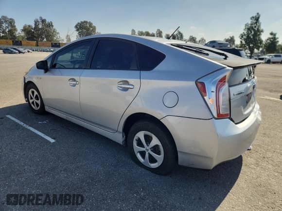 2015 Toyota Prius Two z VIN JTDKN3DU7F1978345, wystawiony jako Copart lot #86477165 z przebiegiem 206 764 mil mil oraz Szkoda całkowita • Salvage title. Historia ofert i sprzedaży dostępna na DreamBid. Obrazek 2.