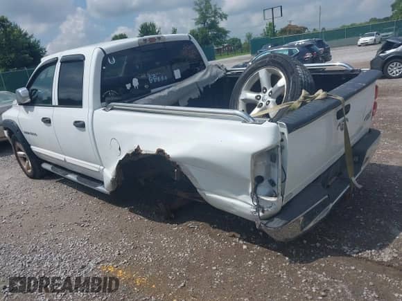 2007 Dodge 1500 SLT with VIN 1D7HU18277S134091, listed as a IAAI auction lot 42625853 with 214,202 mi miles and . Bid and sale history available at DreamBid. Image 3.