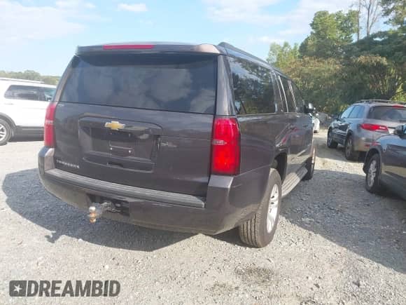 2015 Chevrolet Suburban LT с VIN 1GNSKJKC0FR125348, выставлен на аукционе IAAI как лот 43150962 с пробегом 164 235 миль миль и . История ставок и продаж доступна на DreamBid. Изображение 4.