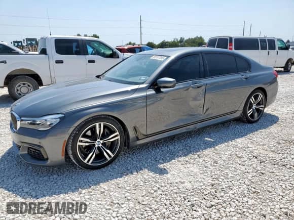 2019 BMW 7 Series 740i z VIN WBA7E2C57KB217956, wystawiony jako Copart lot #80107095 z przebiegiem 69 750 mil mil oraz Szkoda całkowita • Salvage title. Historia ofert i sprzedaży dostępna na DreamBid. Obrazek 1.