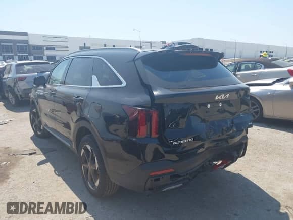 2025 Kia Sorento EX with VIN KNDRHDJG1S5355400, listed as a IAAI auction lot 43138830 with 3,932 mi miles and . Bid and sale history available at DreamBid. Image 3.